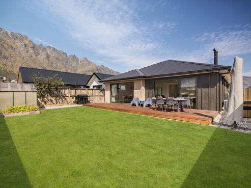 22 Crop Street, Jacks Point
