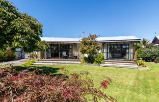 40 Allens Lane, Clive