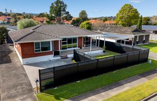 12 Mirrabooka Avenue, Botany Downs