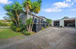 15 Banks Road, Kawakawa Bay