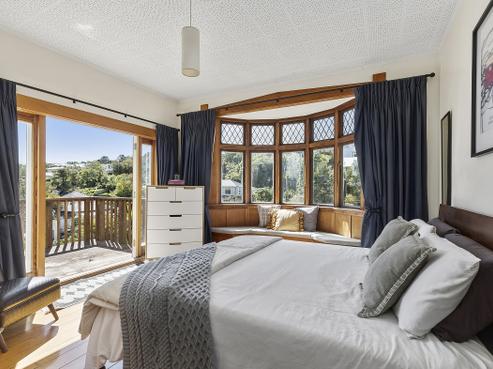 6 Tiketike Way, Brooklyn