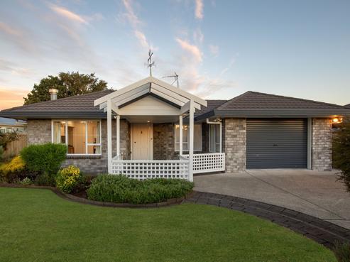 31 Forth Crescent, Glenview