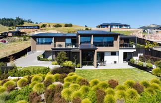 3 and 5 Jocelyn Way, Mosgiel