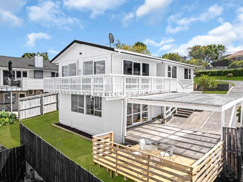 9 Colmar Road, Mellons Bay