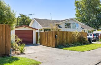 2/362 Port Hills Road, Hillsborough