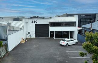 High‑Profile Marua Road Site - 558m²