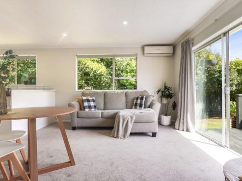 1/10 Denver Grove, Totara Park