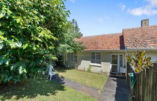 2/441 Dominion Road, Mount Eden