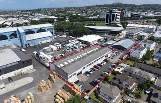 Functional warehouse near SH1