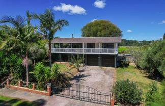 119 Lowe Avenue, Thames