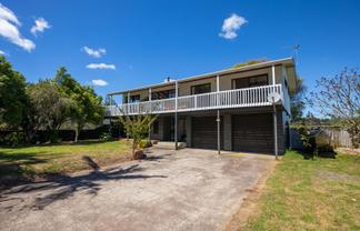 119 Lowe Avenue, Thames