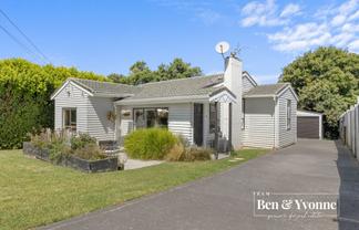 51 Torino Street, Point England