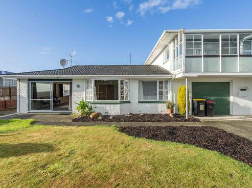 1/151 Moana Street, Rosedale