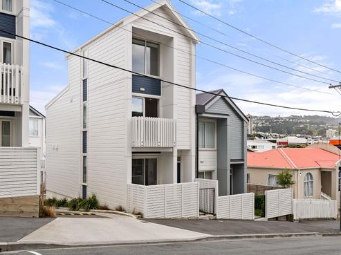 2/30 Pirie Street, Mount Victoria