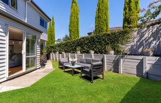 2/46 Raleigh Road, Northcote