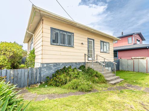 16 Aotea Street, Castlecliff