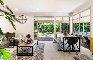 484 Beach Road, Murrays Bay