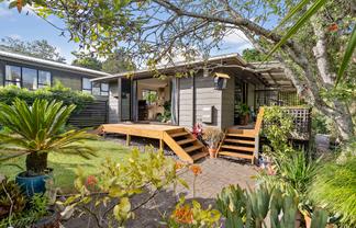 4/42 Fairlands Avenue, Waterview