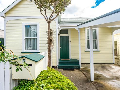 6 Park Place, Whanganui Central
