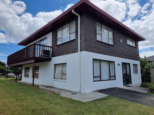 15 Himalaya Crescent, Lynfield