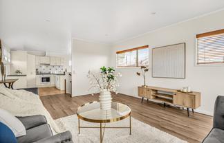2/267 Glenfield Road, Hillcrest