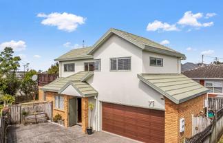 2/267 Glenfield Road, Hillcrest