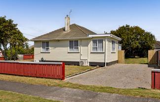 2 Acourt Street, Hawera