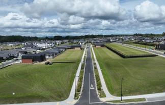  Croatia Ave , Huapai