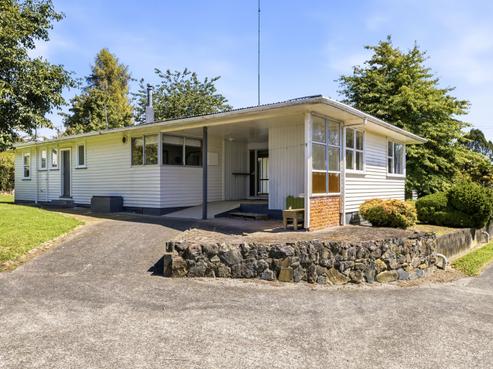 15 Oioi Street, Owhango