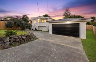1/2 Enderby Drive, Te Atatu Peninsula