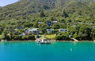  The Pines, Endeavour Inlet