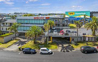 Albany restaurant near future bus station