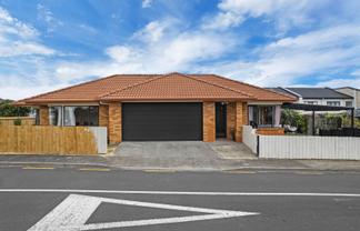 2 Pantera Way, Hillpark