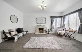 2/17 Cleek Road, Mangere East