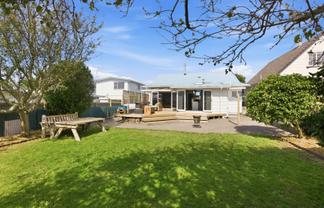 60 Tukapa Street, Westown