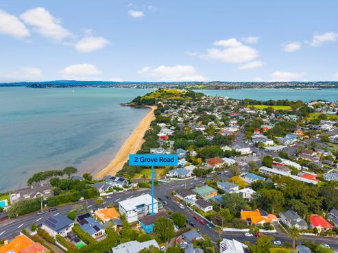 2 Grove Road, Narrow Neck