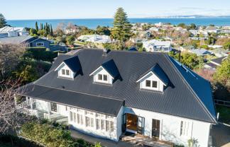 10 Cobden Road, Bluff Hill