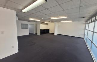 Offices for lease in New Plymouth with carparks