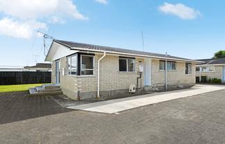 11A Knightsbridge Place, Dinsdale