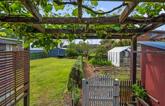 25 Felgrove Street, Glendene