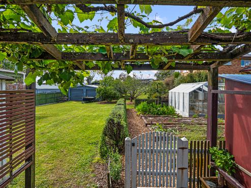 25 Felgrove Street, Glendene