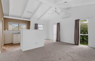 1/6 Bloomfield Place, Onerahi