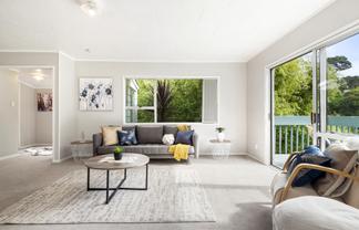 98 Spinella Drive, Bayview