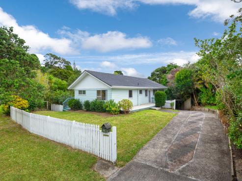 98 Spinella Drive, Bayview
