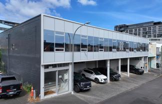 Newton standalone on 912sqm Mixed Use land