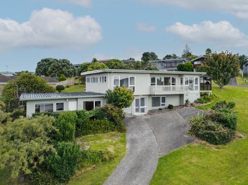 2/114 Eban Avenue, Hillcrest
