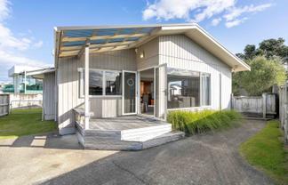 303B Beach Road, Whangamata