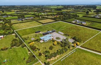 2/153 Bangor Road, Darfield