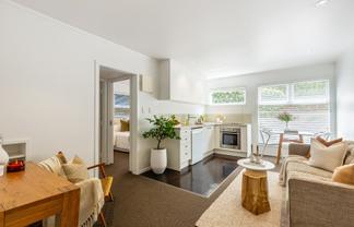 2/2 Westwood Terrace, Saint Marys Bay