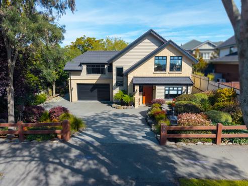 15A Kitchener Square, Highfield